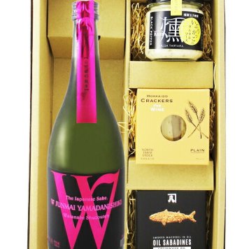 ★ 送料無料 ★ Ｗ ( ダブリュー ) 山田錦 純米  720ml ＋ おつまみ3種セット【 9449 】【 日本酒・おつまみセット 】【 要冷蔵 】【 ハロウィン 贈り物 ギフト プレゼント 誕生日 結婚のお祝い 】