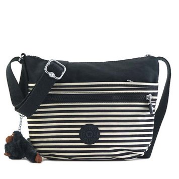 キプリング Kipling ショルダーバッグ K00070 09T ARTO S アルトエス 斜めがけショルダーバッグ MARINE STRIPY B ホワイト＋ネイビー ストライプ柄