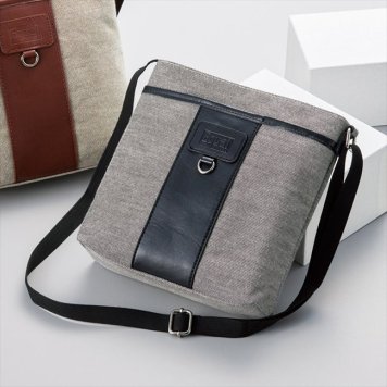 ジュンコ コシノ イコール エルガリーショルダーバッグ　ブラック JK-HE03 BLACK  内祝 内祝い お祝 御祝 記念品 出産内祝い プレゼント 快気祝い 粗供養 引出物