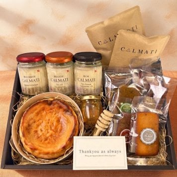 【内祝い/お返し】プレミアムBOX スイーツ詰め合わせ 濃蜜チーズケーキ ハチミツ付き 選べるティラミス 3個 冷凍便 マンゴー レモン 期間限定 フィナンシェ 8個 ドリップコーヒー メッセージカード 人気 ギフト お祝い お礼 2026 贈り物 プレゼント 熨斗対応 添加物不使用