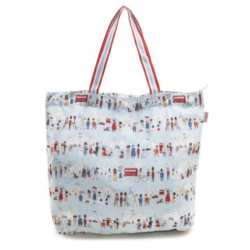 キャスキッドソン Cath Kidston トートバッグ 折りたたみ式 トート ショルダーバッグ エコバッグ LARGE FOLDAWAY TOTE 930512 105395216804102 ラージ フォールドアウェイ POWDER BLUE/LONDON PEOPLE ライトブルー系＋ロンドンの人々柄