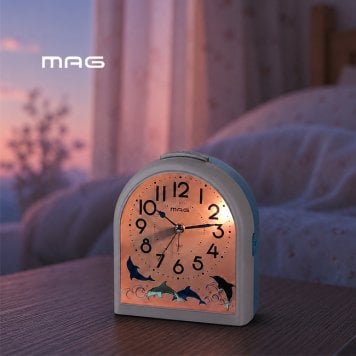 目覚まし時計 イルカ[置き時計 かわいい アナログ 時計 おしゃれ スヌーズ アラーム時計 見やすい ライト ライト付き 子供部屋 子ども 目覚まし 中学生 小学生 シンプル アナログ時計 卓上 小型 小さい ミニ]