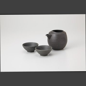 黒伊賀　たまご型酒器揃 磁器 美濃焼 やきものの里から、暮らしを贈ります。　ギフト 食器 セット テーブルウェア