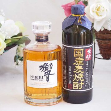 贈り物ギフト ジャパニーズウイスキーと本格麦焼酎対決セット 響700ml独奏会 国産麦27°(大分県)720ml