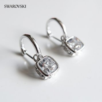 スワロフスキー ピアス レディース ブランド SWAROVSKI Stilla フープ スワロフスキー 両耳用 5662919 シルバー アクセサリー