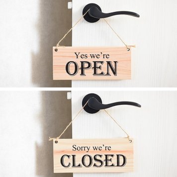 ドア プレート ドアサイン Open Closed  Yes we're Open Sorry we're Closed 麻ひも付 吊り下げ 国産ひのき 明朝体系 影付き 飲食店 カフェ レストラン おしゃれ 両面 案内プレート 木製ドアサイン UVプリント 案内 呼びかけ 197mmx84mm