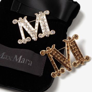 マックスマーラ Max Mara BATH2 バス 2 Crystal-adorned Monogram brooch クリスタル アドーンド モノグラム ブローチ 2424756092600 レディ