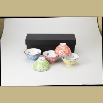 Japan 京桜 大平飯碗5客揃 磁器 美濃焼 やきものの里から、暮らしを贈ります。　ギフト 食器 セット テーブルウェア