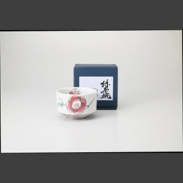 花雪椿　抹茶碗 磁器 美濃焼 やきものの里から、暮らしを贈ります。　ギフト 食器 セット テーブルウェア