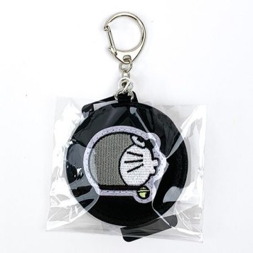 ドラえもん  キーホルダーＢＫ モノクロ刺繍ドラえもん チャーム ブラック  マリモクラフト