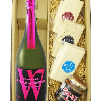 ★ 送料無料 ★ Ｗ ( ダブリュー ) 山田錦 純米  720ml ＋ チーズおつまみ 4種セット【 9454 】【 日本酒・おつまみセット 】【 要冷蔵 】【 ハロウィン 贈り物 ギフト プレゼント 誕生日 結婚のお祝い 】