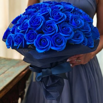 【ロイヤルブルー】「サヴォンローズ」 花束 ブーケ バラの花束 薔薇の花束 花ギフト フラワーギフト フラワーボックス プロポーズ サプライズ ソープフラワー シャボンフラワー 石鹸フラワー 石鹸の花 石鹸のバラ 枯れない花 インテリア 母の日 父の日 敬老の日 クリスマス バレンタイン ホワイトデー 誕生日 入学 卒業 就職 結婚祝い 結婚記念日 退職祝い 記念日 