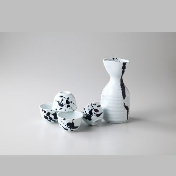 手描き　一筆酒器揃　磁器 磁器 有田焼 やきものの里から、暮らしを贈ります。　ギフト 食器 セット テーブルウェア