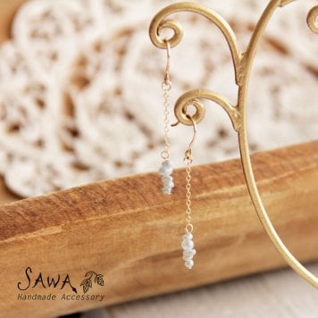 【SAWA サワ】淡水パール 並び ピアス (14k-p-10)  ハンドメイド 手作り 作家 アクセサリー レディース ナチュラル あす楽 卒業式 入学式 結婚式 50代 40代 30代 シンプル おしゃれ 母の日 クリスマス ギフト プレゼント