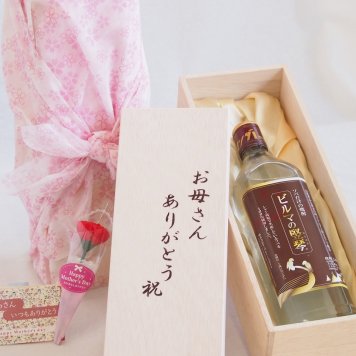 母の日 お母さんありがとう木箱セット ソバだけのそば焼酎 ビルマの竪琴 (ミャンマー) 700ml 母の日カードとカーネイション付