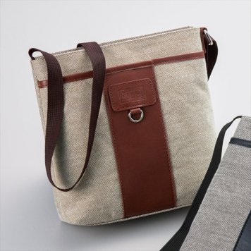 ジュンコ コシノ イコール エルガリーショルダーバッグ　ブラウン JK-HE03 BROWN  内祝 内祝い お祝 御祝 記念品 出産内祝い プレゼント 快気祝い 粗供養 引出物