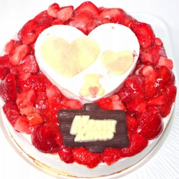 クリスマスハートいちごアイスケーキ６号 [クリスマスケーキ アイスクリームケーキ クリスマスギフト プレゼント 女性人気]