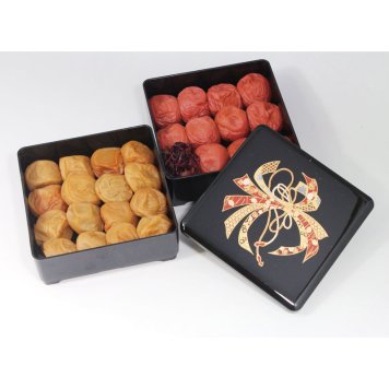 紀州南高梅 二段重 農家の梅 3787-45 黒【直送品】［送料無料］ 法人ギフト 職場 男性 女性 20代 30代 40代 50代 60代 70代 還暦祝い 米寿 古希 喜寿 金婚式 結婚祝い 退職祝い 開店祝い 新築祝い 快気祝い 記念日 内祝 御歳暮 お歳暮 クリスマス 御年賀 お年賀 法事 お供 香典返し