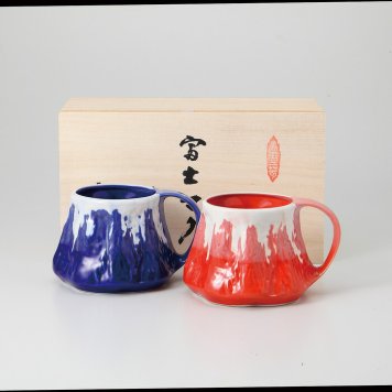 富士山マグ大ペアー 磁器 美濃焼 やきものの里から、暮らしを贈ります。　ギフト 食器 セット テーブルウェア