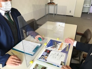 エチケットパネル アルコオール消毒OK 割れない ポリ塩化ビニル ヒビも防止 ウイルス対策に 衝立 移動式 仕切り板 パネル