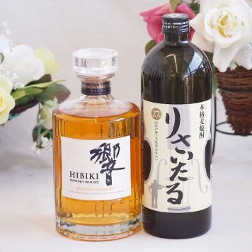 贈り物ギフト ジャパニーズウイスキーと本格麦焼酎対決セット 響700mlりさいたる27°(大分県)720ml