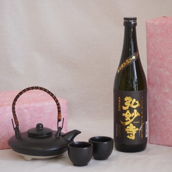 国産美濃焼 黒千代香2合セット2客ツル付(450g)井上酒造 本格麦焼酎 ゴルフ寺弘妙寺 (大分県) 720ml