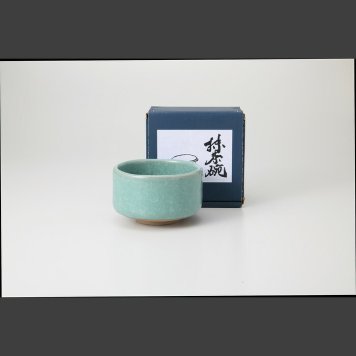 ヒワ貫入　抹茶碗 陶器 美濃焼 やきものの里から、暮らしを贈ります。　ギフト 食器 セット テーブルウェア