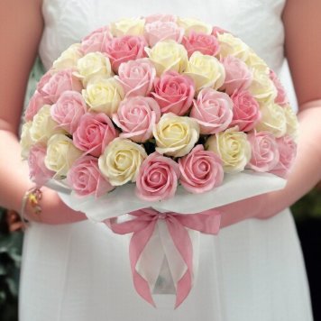 【ミルキーピーチ】「サヴォンローズ」 花束 ブーケ バラの花束 薔薇の花束 花ギフト フラワーギフト フラワーボックス プロポーズ サプライズ ソープフラワー シャボンフラワー 石鹸フラワー 石鹸の花 石鹸のバラ 枯れない花 インテリア 母の日 父の日 敬老の日 クリスマス バレンタイン ホワイトデー 誕生日 入学 卒業 就職 結婚祝い 結婚記念日 退職祝い 記念日 
