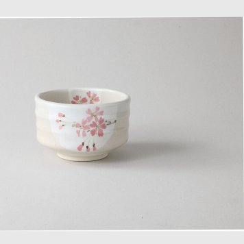 桜半月茶碗 陶器 美濃焼 やきものの里から、暮らしを贈ります。　ギフト 食器 セット テーブルウェア