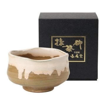 藁灰釉白流 抹茶碗 磁器 輸入品 やきものの里から、暮らしを贈ります。　ギフト 食器 セット テーブルウェア