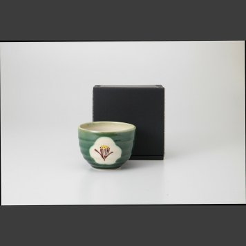 織部椿ミニ抹茶碗 陶器 瀬戸焼 やきものの里から、暮らしを贈ります。　ギフト 食器 セット テーブルウェア