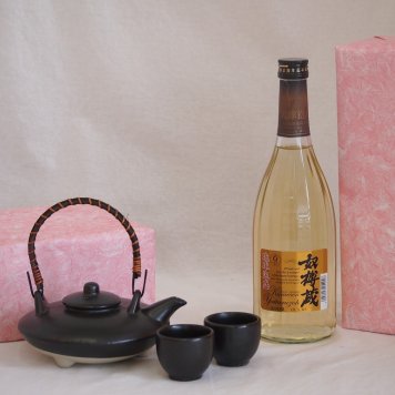 国産美濃焼 黒千代香2合セット2客ツル付(450g)久米仙酒造 長期熟成古酒琉球泡盛奴樽蔵 (沖縄県)  720ml