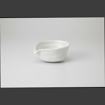 白雪　片口抹茶碗 磁器 美濃焼 やきものの里から、暮らしを贈ります。　ギフト 食器 セット テーブルウェア