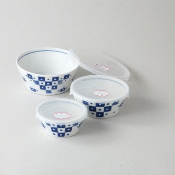 ブロックチェック軽量三つ組パック（青） 磁器 美濃焼 やきものの里から、暮らしを贈ります。　ギフト 食器 セット テーブルウェア