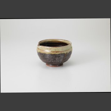 茶巻 片口抹茶碗 陶器 美濃焼 やきものの里から、暮らしを贈ります。　ギフト 食器 セット テーブルウェア