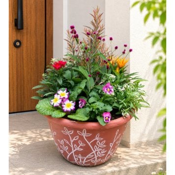 季節の寄せ植え リーフ柄 軽量プラスチック鉢 内径24cm  （レッド ・4色展開）６～7種類のお花で構成 ラッピング不可 ギフトメッセージOK