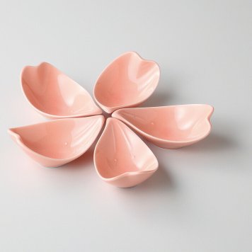 桜花びら揃 磁器 美濃焼 やきものの里から、暮らしを贈ります。　ギフト 食器 セット テーブルウェア