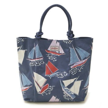 キャスキッドソン Cath Kidston バッグ トートバッグ ショルダーバッグ 755030 Plugged Reverse Coated Tote プラグド リバース コーティッド トート Navy Whitby Waters ヨット柄ネイビー系マルチ