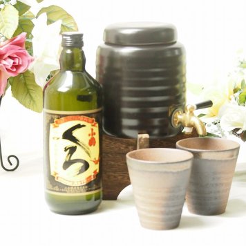 本格焼酎サーバー1000cc(18cm×24cm 1kg)陶芸作家安藤嘉規作 三重県萬古焼き備前金彩ペアカップ(200cc×２個)付セット(鹿児島県小正醸造 本格芋焼酎 くろ 25度 720ml) 焼酎サーバー説明書付