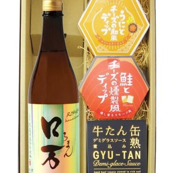 ★ 送料無料 ★ ロ万 （ ろまん ） 純米吟醸  720ml ＋ 人気のディップソース2種と缶詰おつまみのセット【 9428 】【 日本酒・おつまみセット 】【 要冷蔵 】【 ハロウィン 贈り物 ギフト プレゼント 誕生日 結婚のお祝い 】