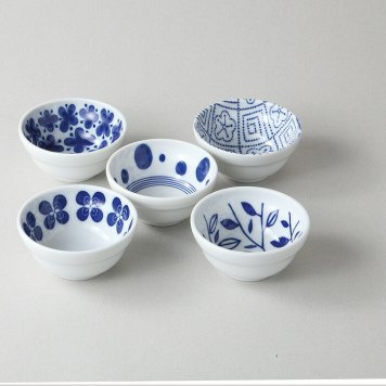 五草花だるま 小鉢揃 磁器 美濃焼 やきものの里から、暮らしを贈ります。　ギフト 食器 セット テーブルウェア