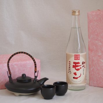 国産美濃焼 黒千代香2合セット2客ツル付(450g)井上酒造 本格米焼酎 初代百助の妻モン (大分県) 720ml