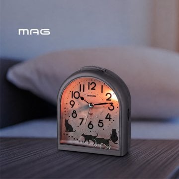 目覚まし時計 ネコ[置き時計 かわいい アナログ 時計 おしゃれ スヌーズ アラーム時計 見やすい ライト ライト付き 子供部屋 子ども 目覚まし 中学生 小学生 シンプル アナログ時計 卓上 小型 小さい ミニ 置時計]