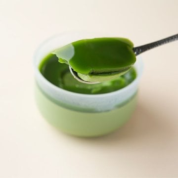 宇治抹茶ぷりん 6個 【敬老の日】／抹茶プリン 抹茶スイーツ デザート 洋菓子 和菓子 リラックス 息抜き 上品 なめらか やわらかい 濃厚 おやつ 内祝い 結婚祝い 出産祝い 還暦祝い 古希祝い 喜寿祝い 傘寿祝い 米寿祝い 卒寿祝い 白寿祝い 百寿祝い 内祝い 誕生日 記念日 お見舞い お返し【できたて発送】