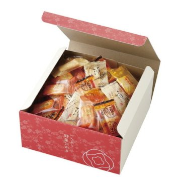 【送料無料・包装無料・のし無料】いろどり野菜おかき IR-3M(B5) /ギフト お歳暮 入学祝い 卒業祝い 就職祝い 結婚祝い 誕生日 出産祝い 引越祝い 香典返し 新盆 初盆 御礼 内祝い 快気祝い ご挨拶 志 法事