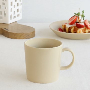 イッタラ ティーマ リネン マグカップ 300ml iittala Teema 耐熱 電子レンジ対応 マグ ギフト 結婚祝い プレゼント 贈り物 食器