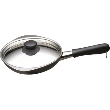 【直送】柳宗理 ヤナギソウリ マグマプレート フライパン 18cm 蓋付き [26-0289-036] 60002 鉄製 鉄フライパン IH対応 ガス火対応 熱伝導 油なじみ 焦げ付きにくい 旨味を閉じ込める 調理器具 日本製 お祝い ギフト