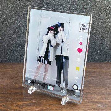 写真入り SNSムービー風フォトフレーム 名入れ 名前 記念日 メッセージ タグ アクリル 写真立て フォトプレート カップル 彼氏 彼女 恋人 夫婦 一年記念日 交際記念日 結婚記念日 誕生日 高校生 大学生 学生 青春 SNS TikTok風 スマホ画面 結婚祝い 結婚式 ウェルカムボード 両親 プレゼント ギフト 贈り物 記念品 思い出 オーダーメイド オリジナル かわいい おしゃれ 日本製