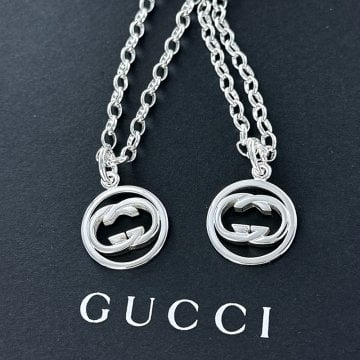 GUCCI グッチ ペアネックレス ドッピア G 結婚記念日 プレゼント ペア 夫婦 両親 友達カップル お揃い カップル ネックレス ペンダント 誕生日 ペアアクセサリー ペアジュエリー ペアギフト 贈り物 成人 卒業 入学