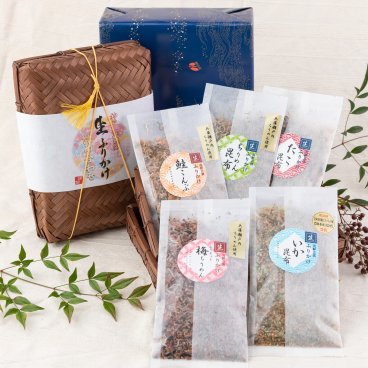 【送料無料】敬老の日 祝い 御礼 生ふりかけ 5種竹かご ギフト ご飯のお供  お茶漬け 内祝い お年賀 周年 祝い 記念 当店限定 金賞受賞 人気 おすすめ 詰め合わせ いか 昆布 梅 ちりめん 鮭 たこ おにぎり お茶漬け  お見舞い 粗供養 贈答 御礼 ごはんのお供 送別 餞別 敬老の日 澤田食品 新米